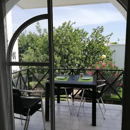 Garden 13 - In The Algarve *